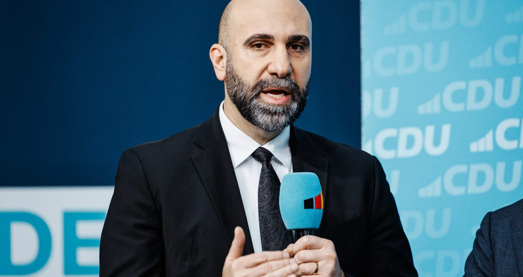 Ahmad Mansour beim Ideenforum Basiskonsultationen ?Social Media - Chance oder Risiko fu?r den gesellschaftlichen Zusammenhalt??